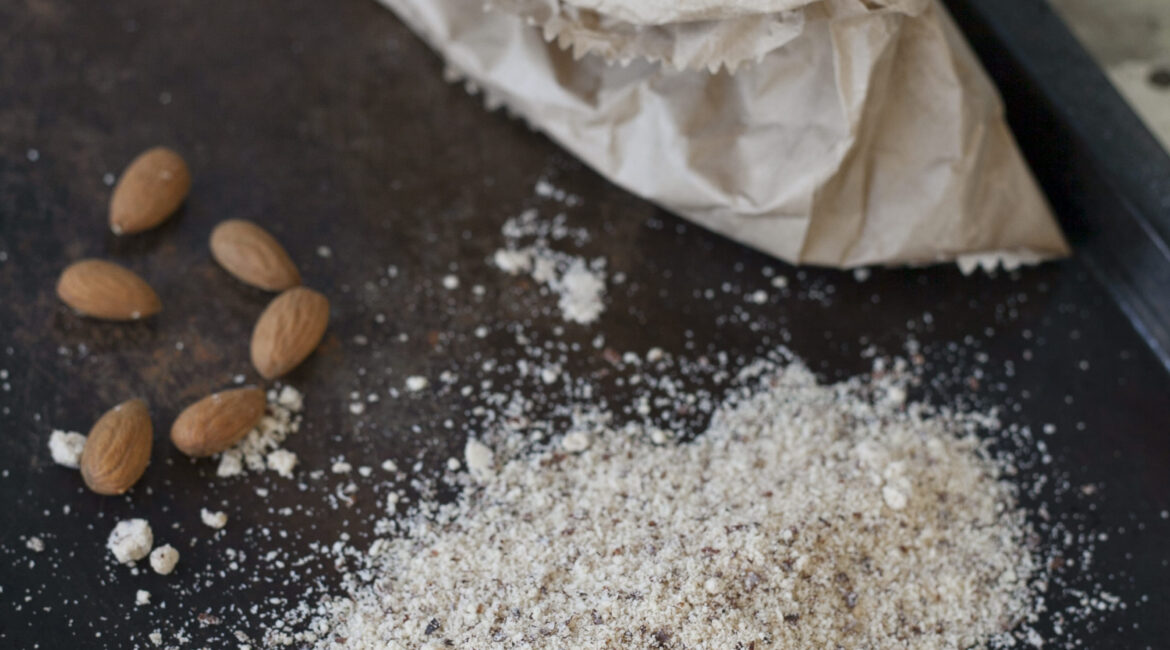 almond flour, almond meal